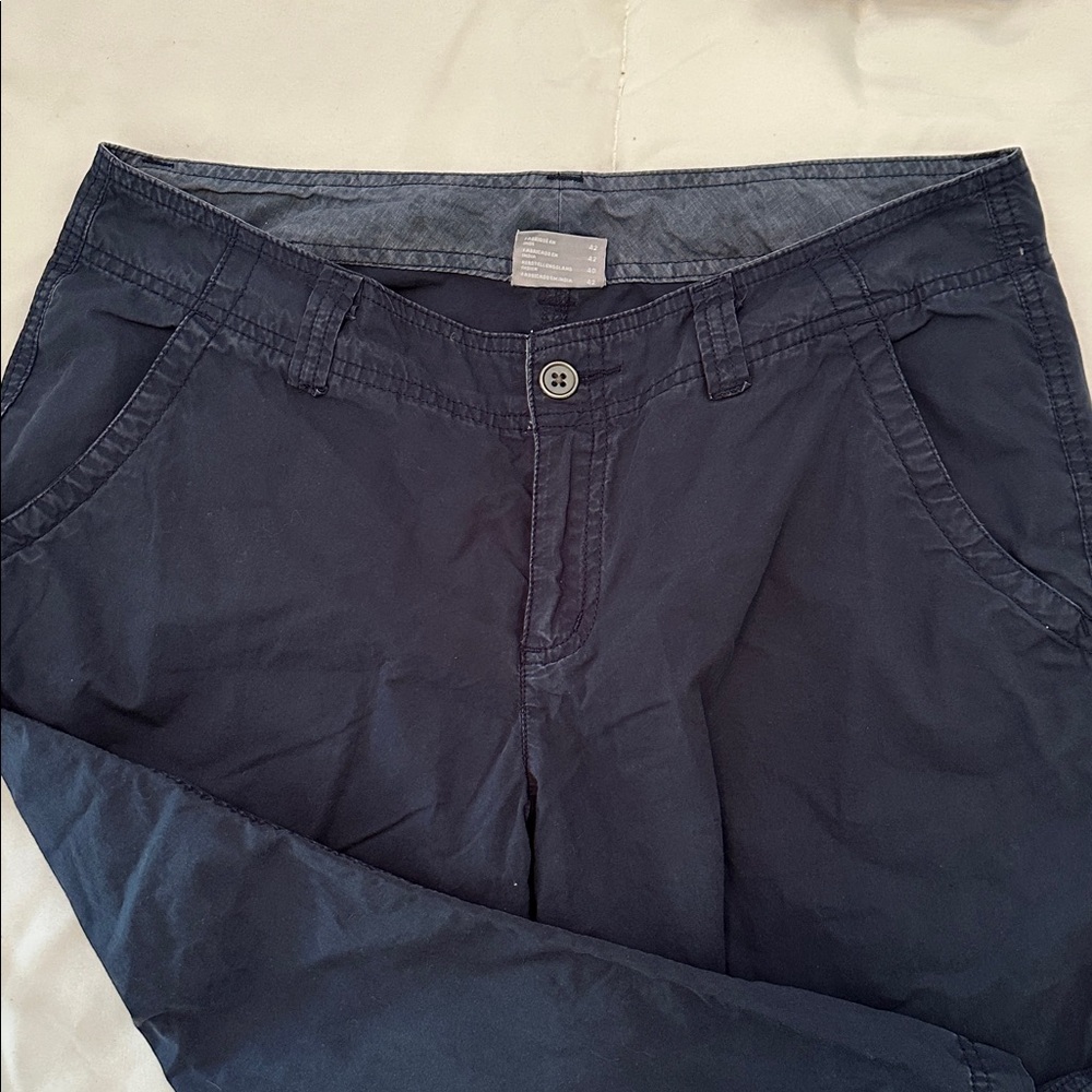 Columbia Navy Blue Outdoor Pants/ capris (B)
